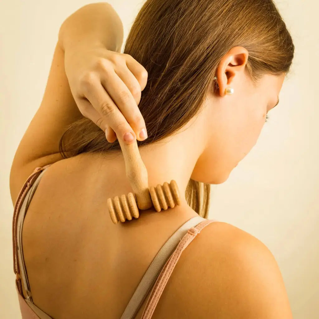 Utilisation : coups légers sur l'avant-bras et le poignet