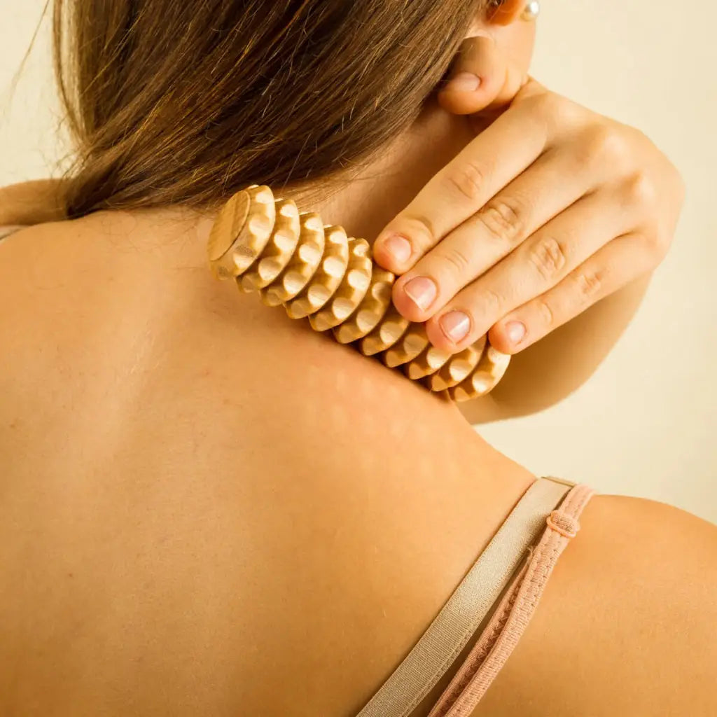 Détail du grain naturel du bois sur les deux rouleaux